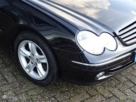 Mercedes-Benz CLK-klasse Coupé - 200 K. Avantgarde, automaat, navi, - 1