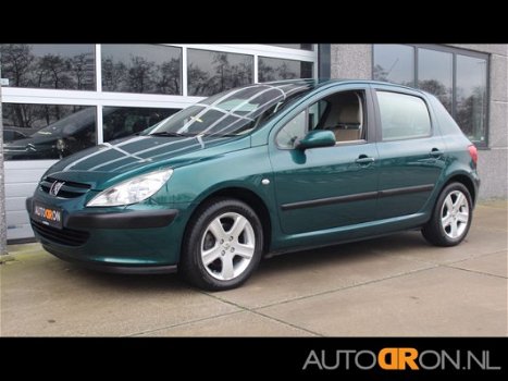 Peugeot 307 - 2.0-16V 136 Pk Gentry Automaat Leer 5 drs - 1