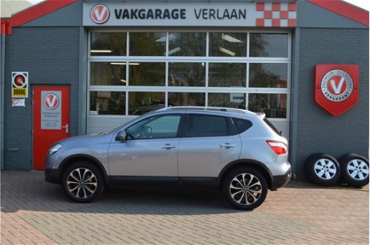 Nissan Qashqai - 2.0 dCi 4WD TOPPER Veel extra's Panorama dak, Trekhaak, Cruise-Control Full Map nav - 1