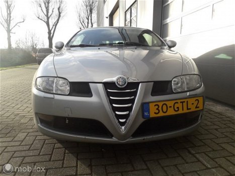 Alfa Romeo GT - 2.0 JTS Progression Stoelverwarming, Elektrische ramen, Climate control, Cruise cont - 1