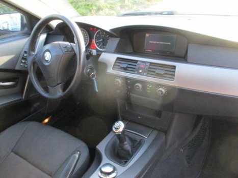 BMW 5-serie - 520i Nw apk - 1