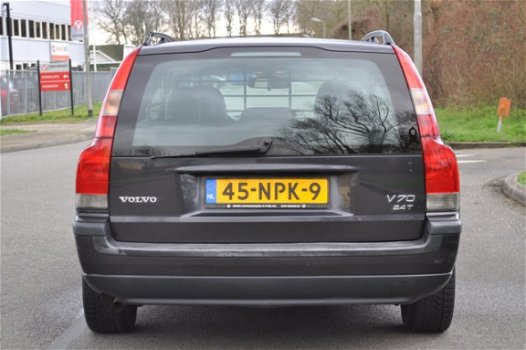 Volvo V70 - 2.4 T Geartr. C.L. AUTOMAAT AIRCO/LEDER/CRUISE YOUNGTIMER - 1