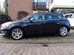 Opel Astra - 1.4 Turbo 120PK Sport + Navi/ 18