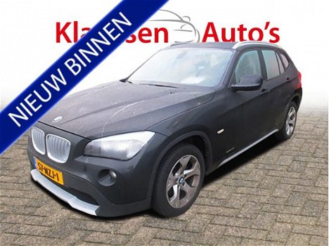 BMW X1 - sDrive18i Executive NL auto | 96.713 KM | navigatie | 150 PK | parkeersensoren - 1