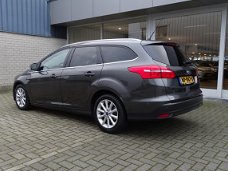 Ford Focus - 1.5 TDCi 120pk Titanium Edition; 4x nieuwe all seasonbanden