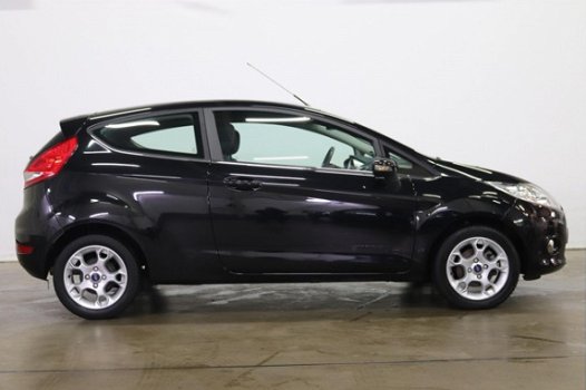 Ford Fiesta - 1.25 82pk Titanium |Airco |Dealer onderhouden - 1