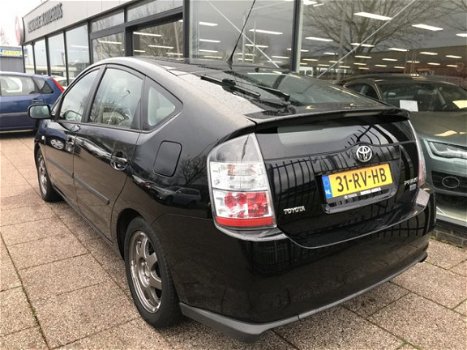 Toyota Prius - 1.5 VVT-i Hybride Automaat Climate Cruise Lichtmetaal - 1
