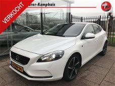 Volvo V40 - 2.0 D4 Ocean Race Business 190PK Xenon Panorama Leder Memory