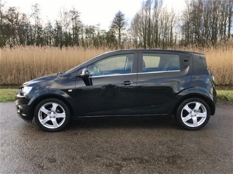 Chevrolet Aveo - 1.4 LTZ 5- Drs | Airco | trekhaak | NAP | Rijklaar prijs - 1