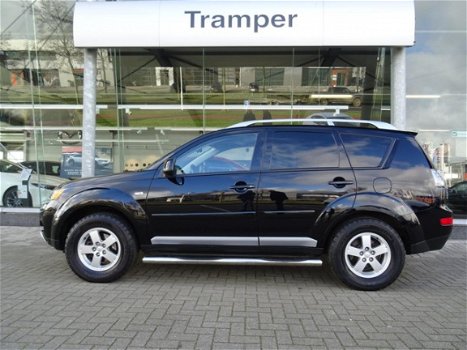 Mitsubishi Outlander - 2.4 Inspire 2WD - 1