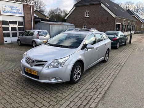 Toyota Avensis Wagon - 2.0 VVTi Dynamic - 1