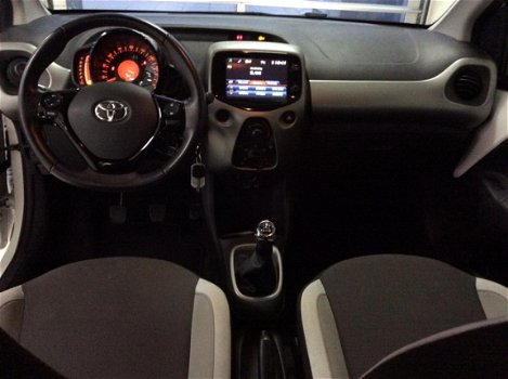 Toyota Aygo - 1.0 VVT-i 5D x-play, 29.000 km, 1e eig - 1