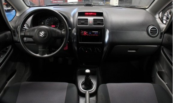 Suzuki SX4 - 1.6 Comfort - 1