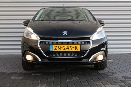 Peugeot 208 - 1.2 PURETECH 83PK 5-DRS SIGNATURE / NAVI / AIRCO / LED / PDC / 16