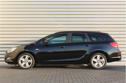 Opel Astra Sports Tourer - 1.4 TURBO 140PK SPORT / NAVI / AIRCO / PDC / 17