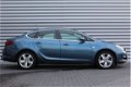 Opel Astra - 1.4 TURBO 140PK BERLIN+ / AIRCO / LED / 17