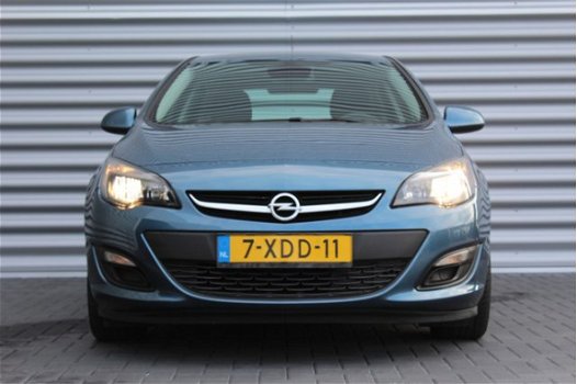 Opel Astra - 1.4 TURBO 140PK BERLIN+ / AIRCO / LED / 17