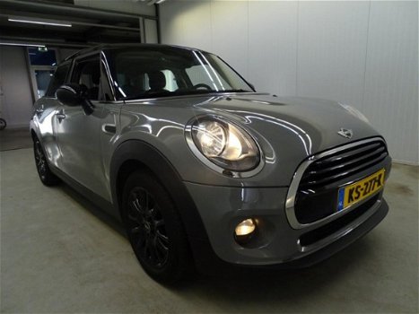 Mini Mini Cooper - 1.5 Pepper Business Geen import/ 1e eigenaar/ Business/ Pepper/ Navigatie/ Licht - 1