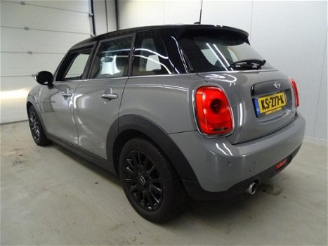 Mini Mini Cooper - 1.5 Pepper Business Geen import/ 1e eigenaar/ Business/ Pepper/ Navigatie/ Licht - 1