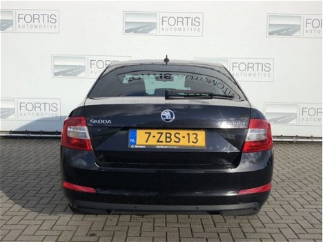 Skoda Octavia - 1.2 TSI Greentech Ambition Businessline Geen import/ 1e eigenaar - 1