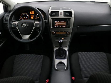 Toyota Avensis Wagon - 1.8 VVTi Comfort - 1