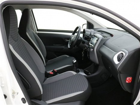 Toyota Aygo - 5-drs 1.0 X-Play | Apple CarPlay & Android Auto | Airco | Parkeercamera | - 1