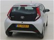 Toyota Aygo - 5-drs 1.0 X-Play | Apple CarPlay & Android Auto | Airco | Parkeercamera | - 1 - Thumbnail