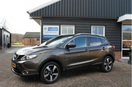 Nissan Qashqai - 1.2 Connect Edition panoramadak, navigatie, camera rondom, pdc voor en achter - 1