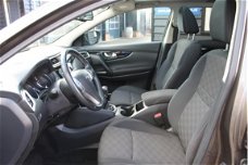 Nissan Qashqai - 1.2 Connect Edition panoramadak, navigatie, camera rondom, pdc voor en achter