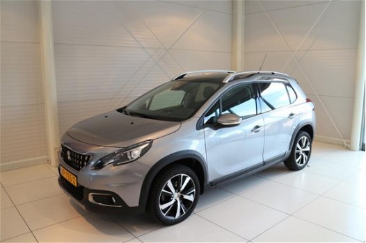 Peugeot 2008 - 1.2 PureTech 130PK ALLURE / NAVIGATIE / LEER / TREKHAAK ACTIE - 1