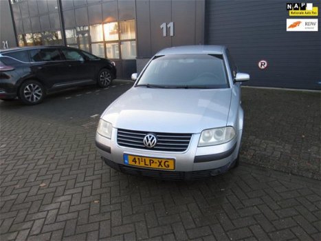 Volkswagen Passat - 2.0-20V Arctic 2003 Airco Cruise NAP APK - 1