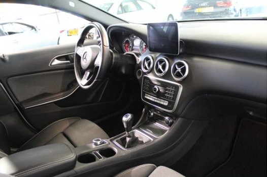 Mercedes-Benz A-klasse - 180 Business Solution NL auto / Navigatie - 1