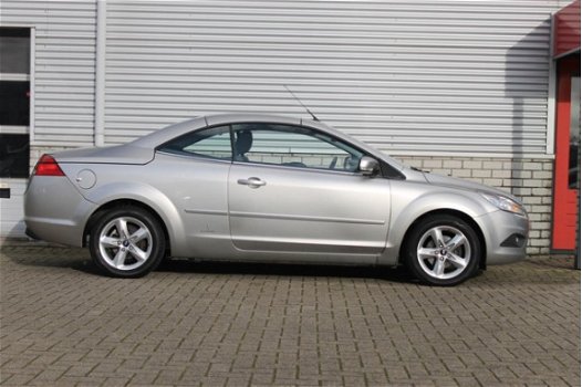 Ford Focus Coupé-Cabriolet - 1.6 Trend | AIRCO | CRUISE CONTROL | STOELVERWARMING | - 1