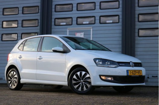 Volkswagen Polo - 1.4 TDI BlueMotion Navigatie Cruise Control Airco 5 DRS 143000KM BJ2014 - 1