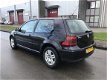 Volkswagen Golf - 1.6-16V Highline Automaat. Clima, Cruise, CPV, Elektr.ramen, Stoelverw., Parkeerse - 1 - Thumbnail