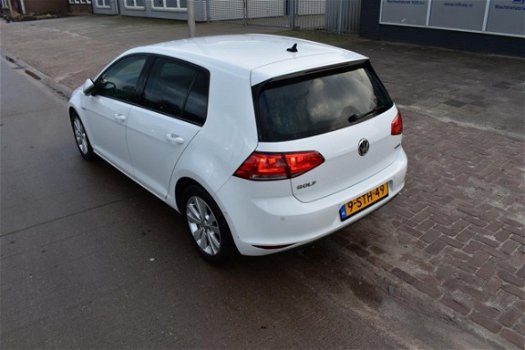 Volkswagen Golf - 1.6 TDI Highline BlueMotion - 1