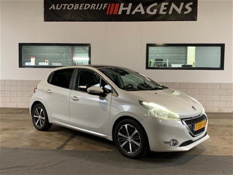 Peugeot 208 - 1.2 PureTech Style Pack Plus Panodak, ECC, PDC, NAVI - 1