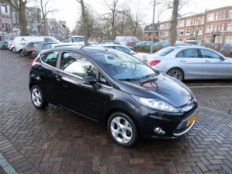 Ford Fiesta - 1.6 Titanium 1 jaar apk - 1