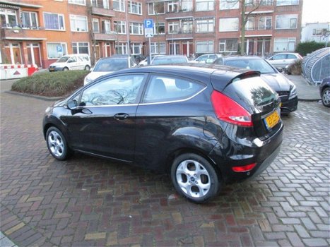 Ford Fiesta - 1.6 Titanium 1 jaar apk - 1