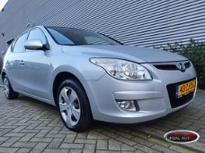 Hyundai i30 - 1.4i CVVT ActiveVersion