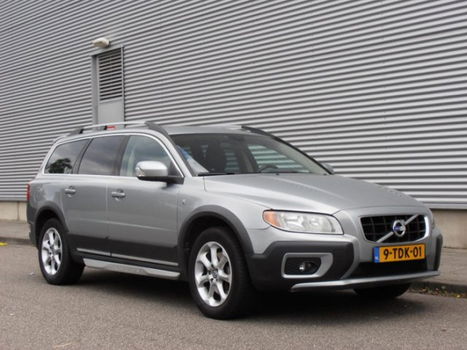 Volvo XC70 - 2.4 D5 Ocean Race - 1