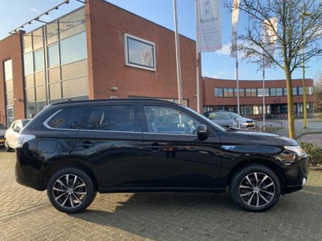 Mitsubishi Outlander - 2.0 PHEV Business Edition Ex btw.Navigatie, achteruitrijcamera, Leder int - 1