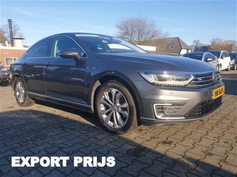 Volkswagen Passat - 1.4 TSI GTE Highline AUT. *MODEL2016+LED+1/2LEDER+PANO+NAVI+PDC+ECC+CRUISE - 1