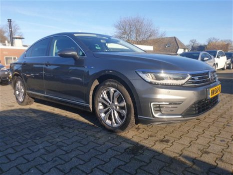 Volkswagen Passat - 1.4 TSI GTE Highline AUT. *MODEL2016+LED+1/2LEDER+PANO+NAVI+PDC+ECC+CRUISE - 1