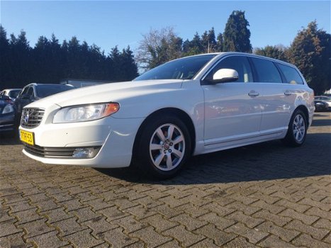 Volvo V70 - 1.6 D2 Kinetic AUT. *NAVI+PDC+ECC+CRUISE - 1