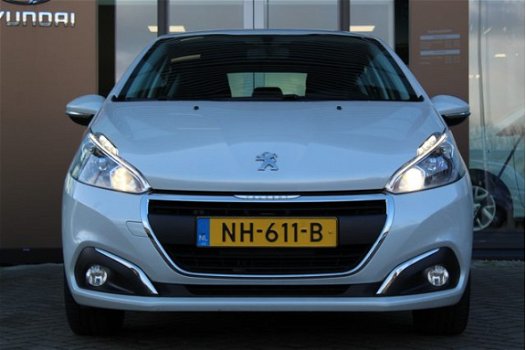 Peugeot 208 - 1.2 PureTech Blue Lion | Navigatie | All season banden - 1