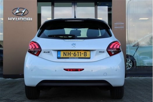 Peugeot 208 - 1.2 PureTech Blue Lion | Navigatie | All season banden - 1