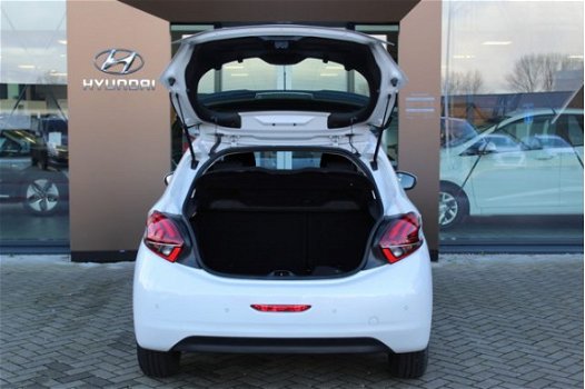 Peugeot 208 - 1.2 PureTech Blue Lion | Navigatie | All season banden - 1