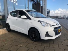 Hyundai i10 - 1.0i Go 2017 | navigatie, Climate Control |