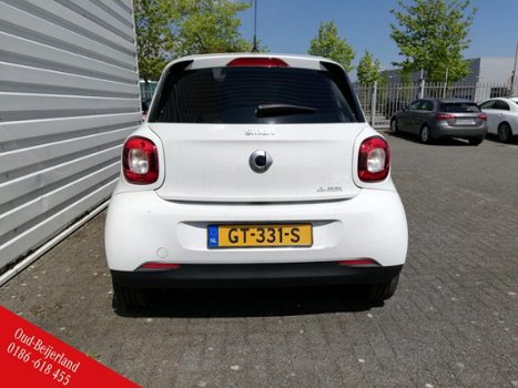 Smart Forfour - 1.0 Essential Edition - 1